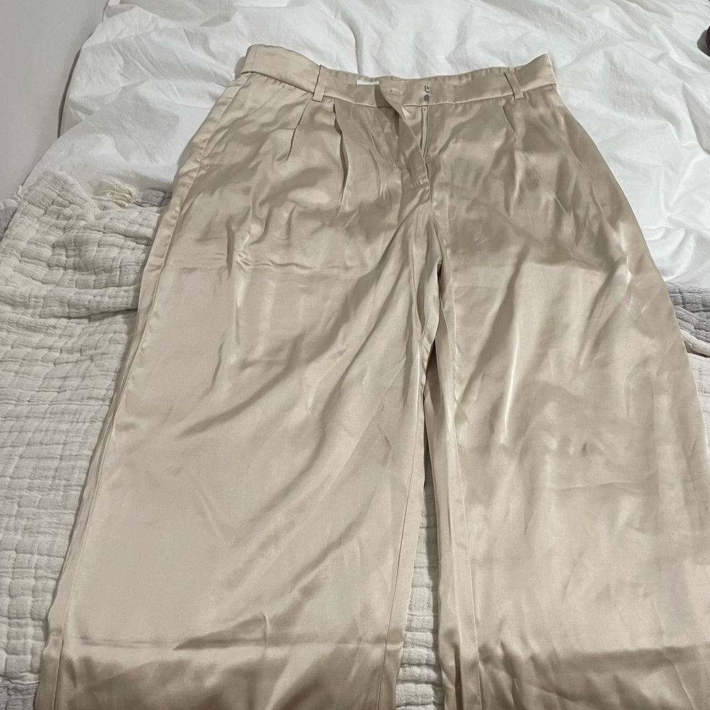 abercrombie tailored satin pants size 4